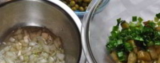 Шаг 1: салата картофельного с маринованными огурцами