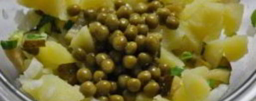 Шаг 2: салата картофельного с маринованными огурцами