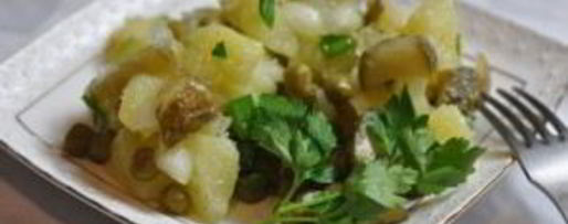 Шаг 4: салата картофельного с маринованными огурцами