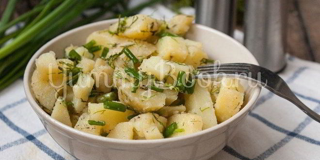 Рецепт салата картофельного с зеленым луком