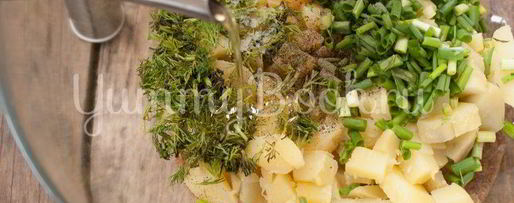 Шаг 3: салата картофельного с зеленым луком