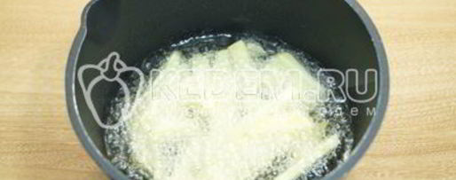 Шаг 1: салата с картофелем фри новогодние мотивы