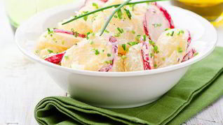 Рецепт Салата с молодым картофелем и редисом