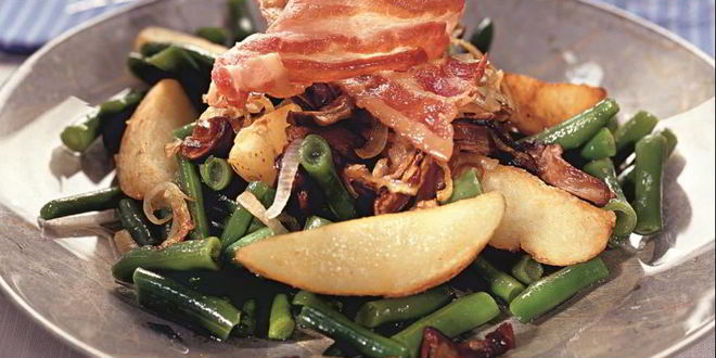 Рецепт теплого картофельного салата с грибами