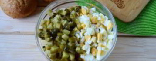 Шаг 2: булочек, фаршированных салатом оливье