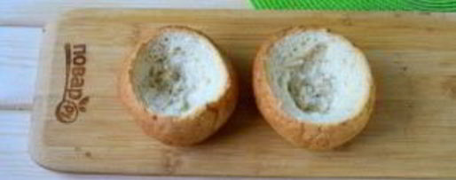 Шаг 5: булочек, фаршированных салатом оливье