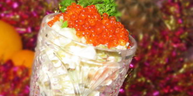 Рецепт оливье с форелью и красной икрой