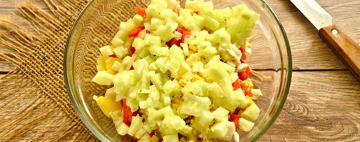 Шаг 1: оливье с кальмарами