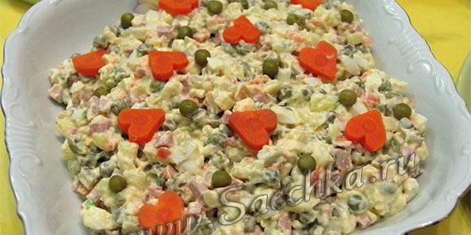 Рецепт оливье с колбасой