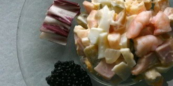 Рецепт оливье с креветками и каперсами