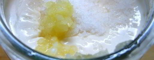 Шаг 1: оливье с креветками и картофелем пай