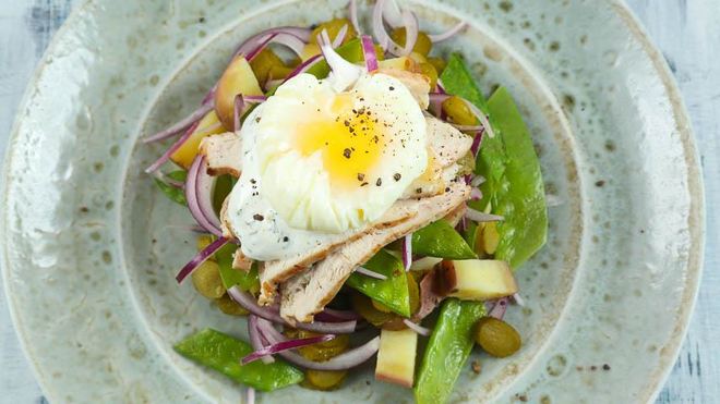 Рецепт Оливье с маринованными хрустящими огурчиками