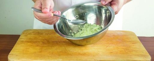 Шаг 3: оливье с языком