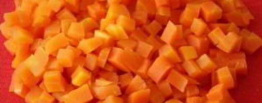 Шаг 1: оливье со свининой