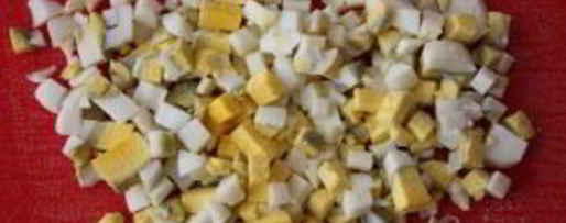 Шаг 2: оливье со свининой