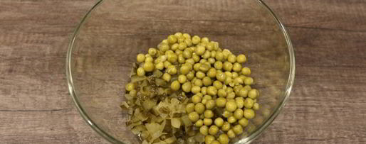 Шаг 1: оливье в ветчине