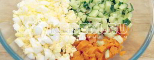 Шаг 1: салата новогоднего оливье