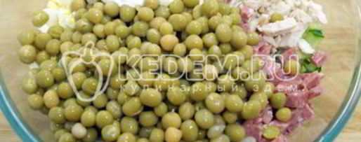 Шаг 3: салата новогоднего оливье