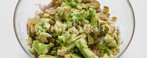 Шаг 3: салата оливье без майонеза и картофеля