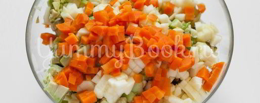 Шаг 5: салата оливье без майонеза и картофеля