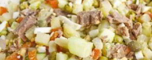 Шаг 1: салата оливье новогодний