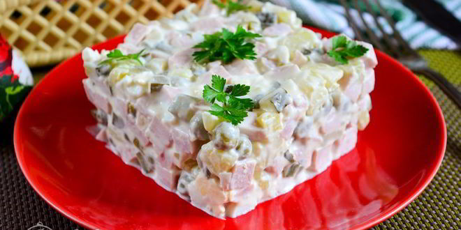 Рецепт салата оливье с колбасой без моркови