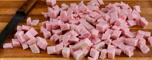 Шаг 1: салата оливье с колбасой без моркови