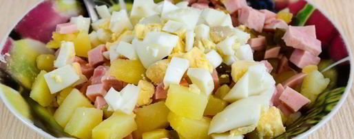 Шаг 4: салата оливье с колбасой без моркови