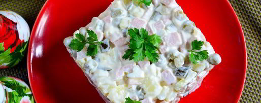 Шаг 7: салата оливье с колбасой без моркови