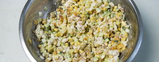 Шаг 7: салата оливье с креветками