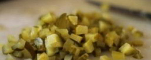 Шаг 3: салата оливье с морковью