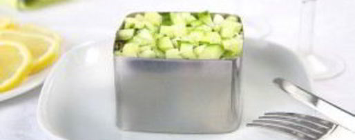 Шаг 2: салата оливье слоями