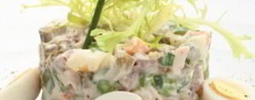 Шаг 6: салата оливье со свежим огурцом