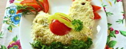 Шаг 12: салата в виде петуха оливье