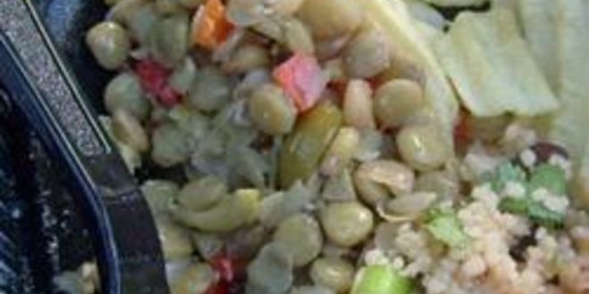 Рецепт салата из чечевицы с оливками и сладким перцем