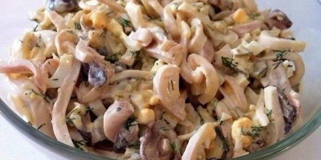 Рецепт салата из кальмаров с грибами