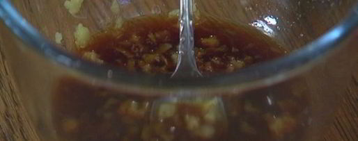 Шаг 7: салата из хурмы с авокадо и дайконом