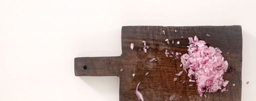 Шаг 1: салата из красной фасоли с творожным сыром, красным луком и сезонным салатом