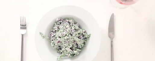 Шаг 2: салата из красной фасоли с творожным сыром, красным луком и сезонным салатом