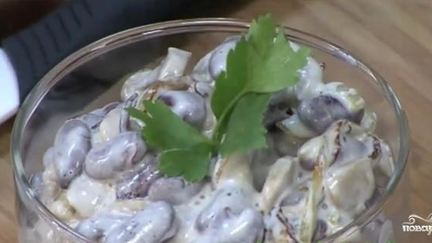 Рецепт Салата из красной фасоли