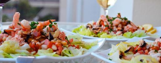 Шаг 11: салата из морепродуктов и белой фасоли