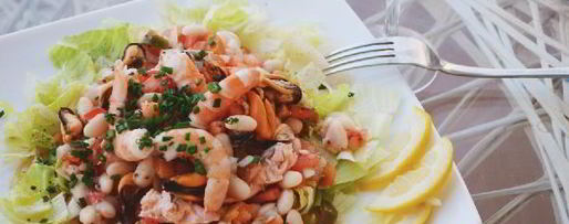 Шаг 12: салата из морепродуктов и белой фасоли