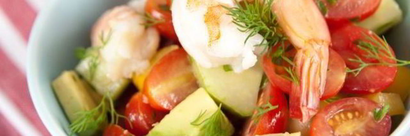 Рецепт Салата из помидоров с креветками и авокадо