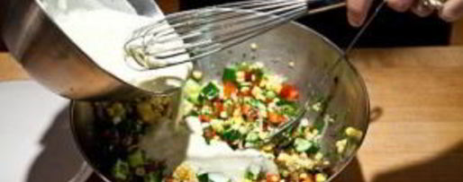 Шаг 8: салата из сладкой кукурузы