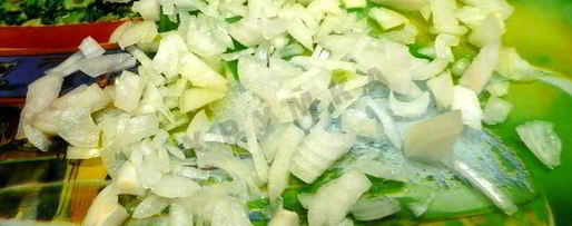 Шаг 1: салата хризантема с плавленным сыром тунцом и яблоками