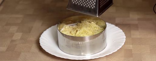 Шаг 3: салата лосось на шубе