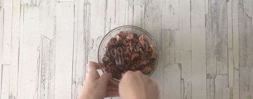 Шаг 3: мимозы с тунцом