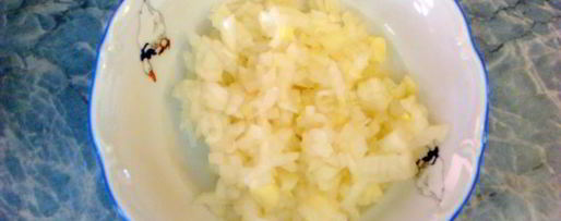 Шаг 3: салата мимоза классический с консервой