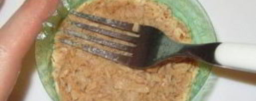 Шаг 1: салата мимоза с картошкой и сыром