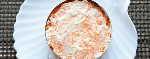 Шаг 12: салата мимоза с консервами и сыром